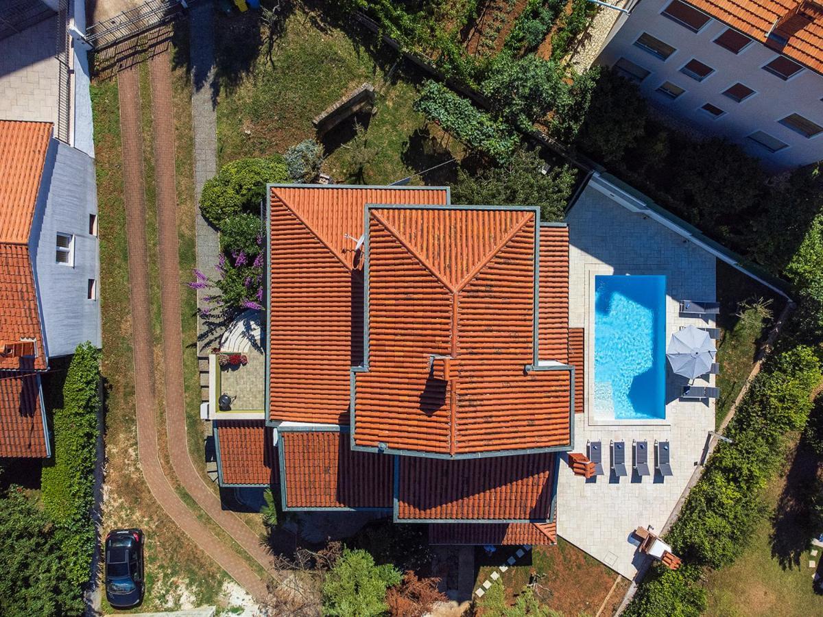 Big Swimming Pool Apartment Monvidal Pula Ngoại thất bức ảnh